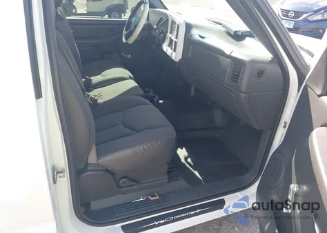 2004 Chevrolet Silverado 1500 из США, поврежденный, VIN 1GCEC14V44Z295906